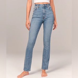 Ultra High Rise 90s Slim Straight Jean